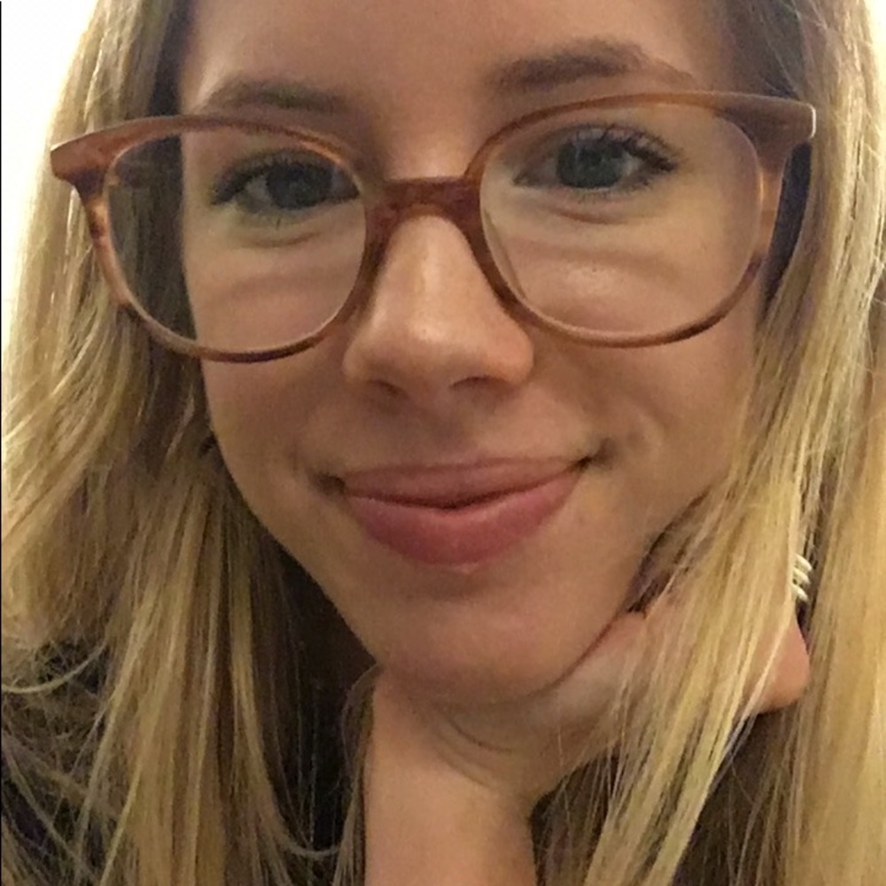 Meet your Posher, Gwendolyn